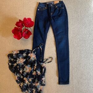 🌹Vintage Sears Roebuck & Co. (NWT) - Mid - Rise Skinniest Leg Denim Jegging